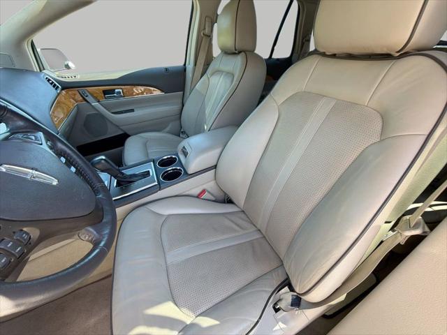 2013 Lincoln MKX Base