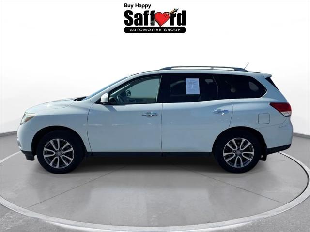 2016 Nissan Pathfinder SV