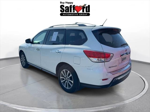 2016 Nissan Pathfinder SV