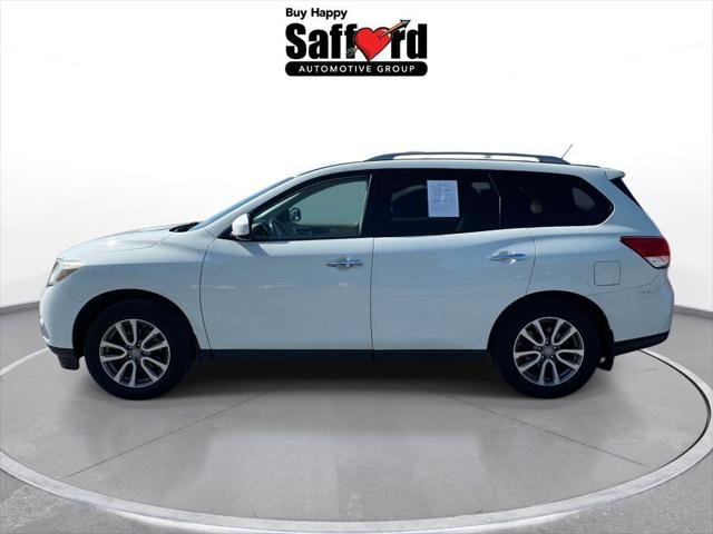 2016 Nissan Pathfinder SV 2016 Nissan Pathfinder SV