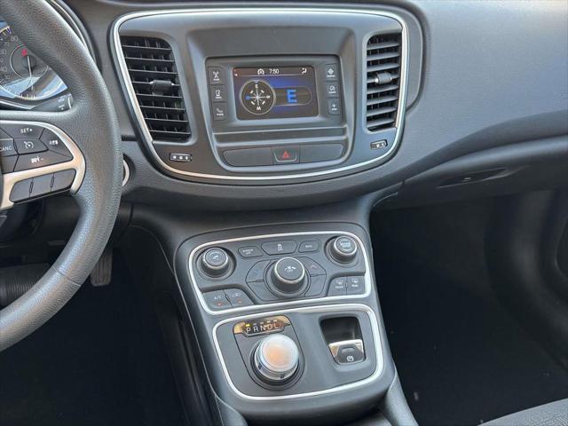 2015 Chrysler 200 Limited 2015 Chrysler 200 Limited