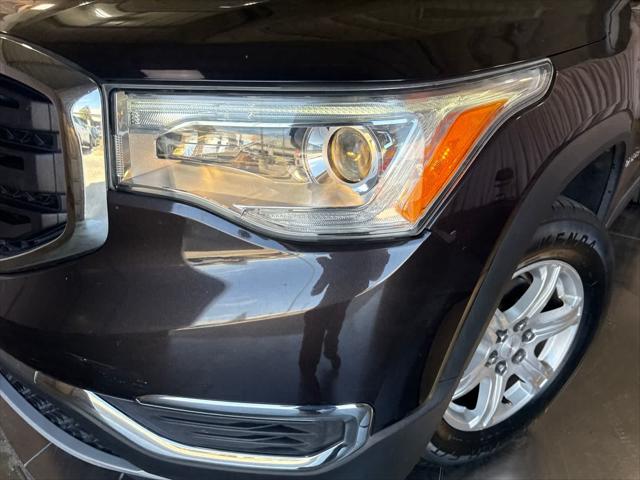 2017 GMC Acadia SLE