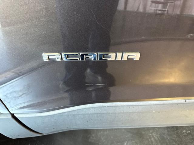 2017 GMC Acadia SLE
