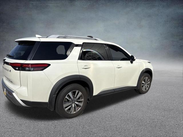 2022 Nissan Pathfinder SL 4WD 2022 Nissan Pathfinder SL 4WD