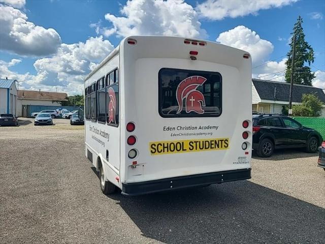 2017 Ford E-350 Cutaway Base