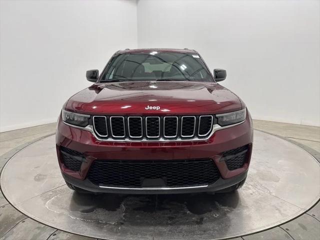 2026 Jeep Grand Cherokee Laredo X 4x4