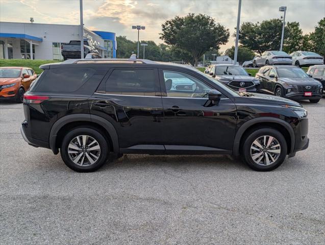 2024 Nissan Pathfinder SL 4WD