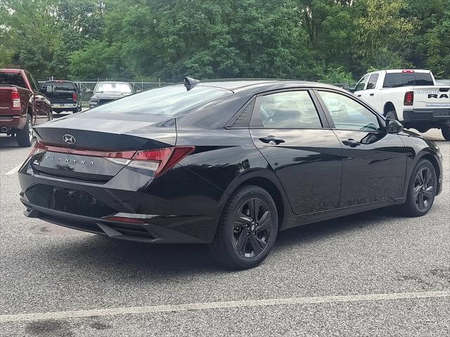 2022 Hyundai Elantra SEL 2022 Hyundai Elantra SEL