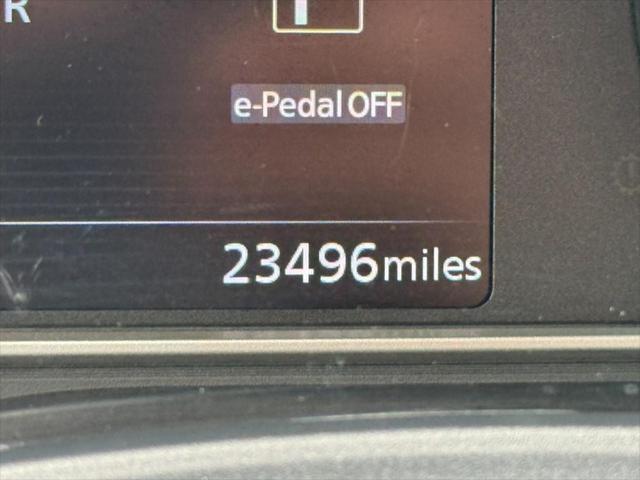 2025 Nissan LEAF S