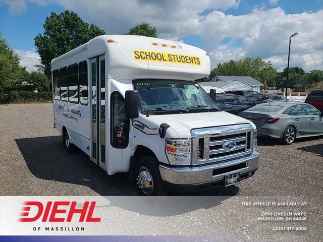 2017 Ford E-350 Cutaway Base