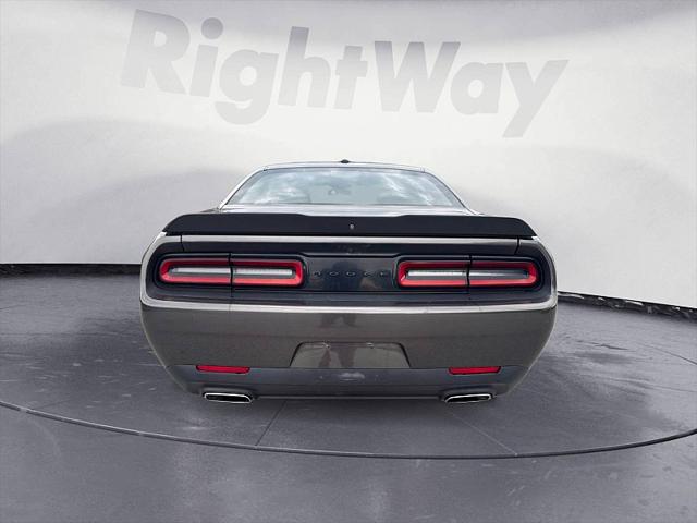 2021 Dodge Challenger SXT