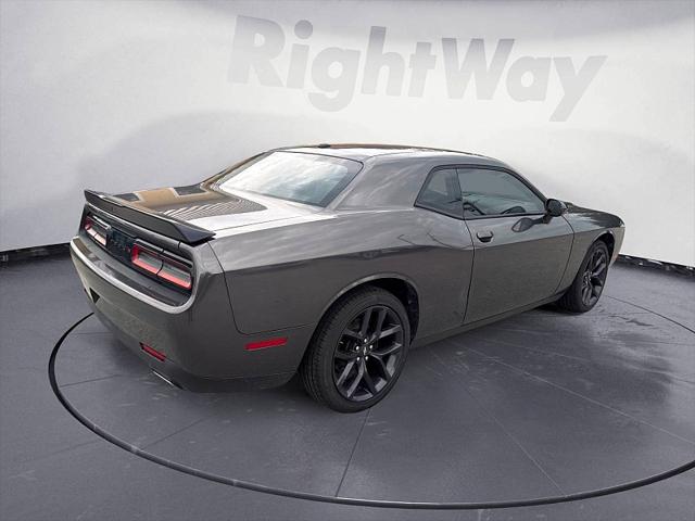 2021 Dodge Challenger SXT