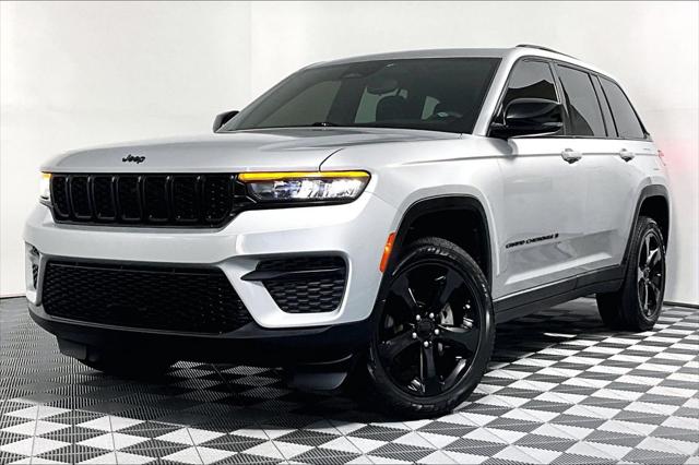 Used 2023 Jeep Grand Cherokee Altitude 4x4 For Sale in Olive Branch, MS