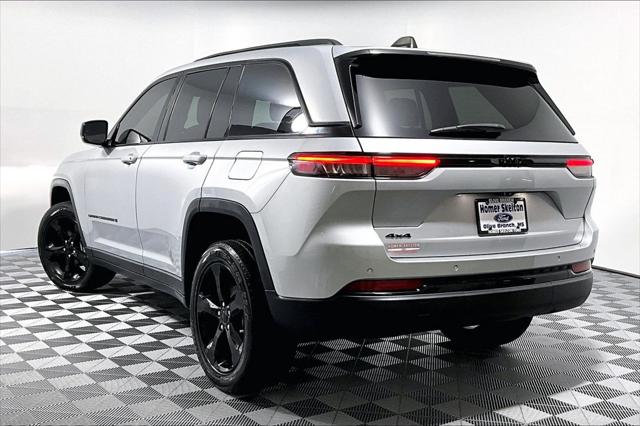 Used 2023 Jeep Grand Cherokee Altitude 4x4 For Sale in Olive Branch, MS