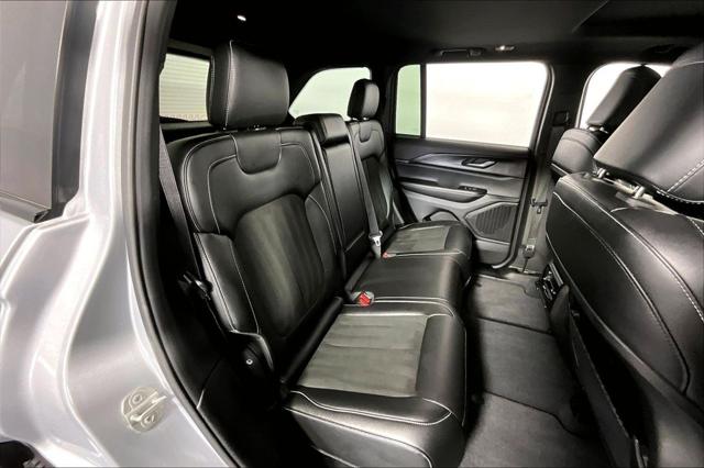 Used 2023 Jeep Grand Cherokee Altitude 4x4 For Sale in Olive Branch, MS