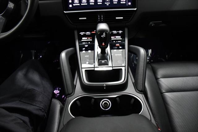 2023 Porsche Cayenne Base