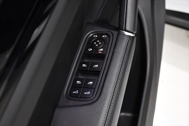 2023 Porsche Cayenne Base