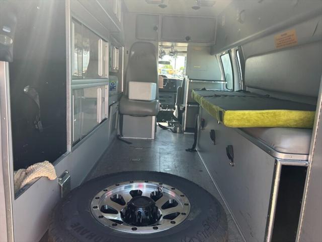 2010 Ford E-350 Super Duty E-350
