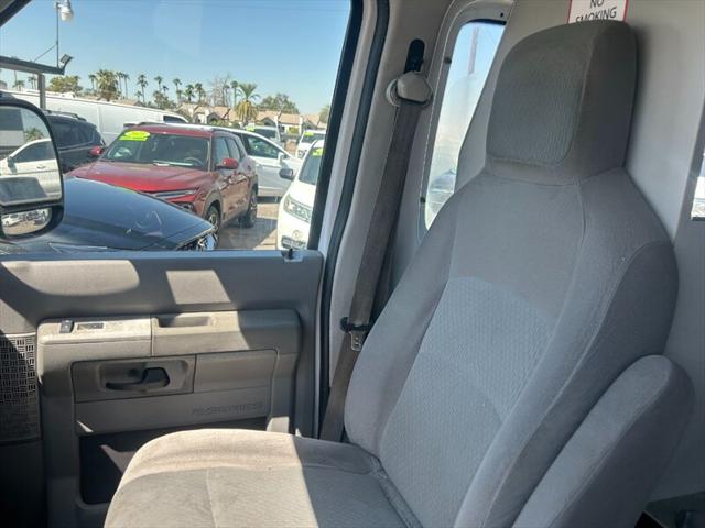 2010 Ford E-350 Super Duty E-350