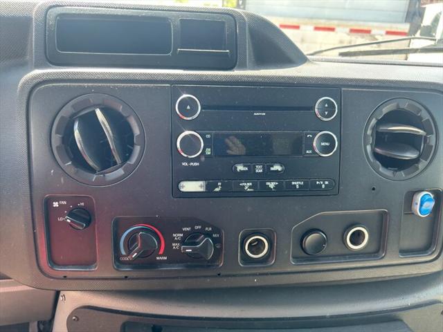 2010 Ford E-350 Super Duty E-350