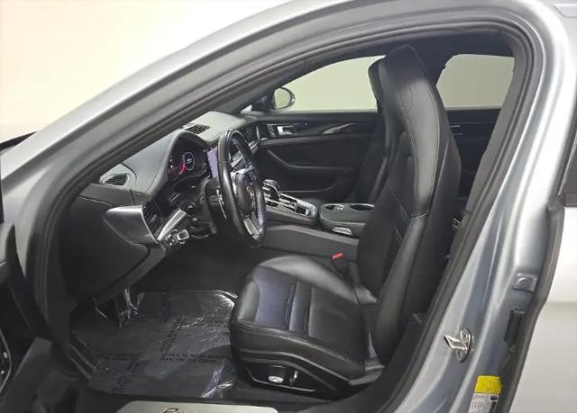 2019 Porsche Panamera 4
