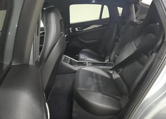 2019 Porsche Panamera 4
