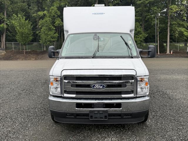 2027 Ford E-350 Cutaway Box Utility for sale in Nanuet, NY