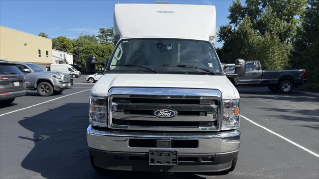 2027 Ford E-350 Cutaway Box Utility for sale in Nanuet, NY