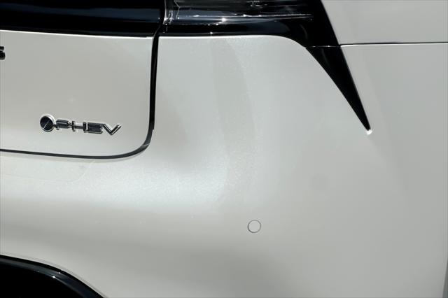 2027 Toyota Prius Plug-In XSE Premium