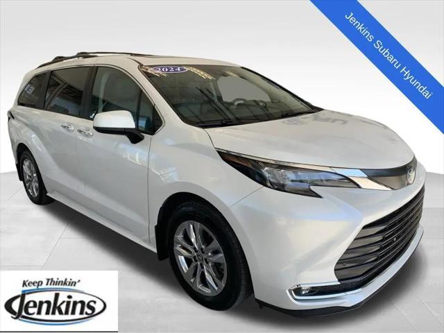 2024 Toyota Sienna XLE for sale in Bridgeport, WV