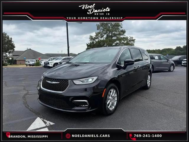 2025 Chrysler Pacifica Select for sale in Brandon, MS