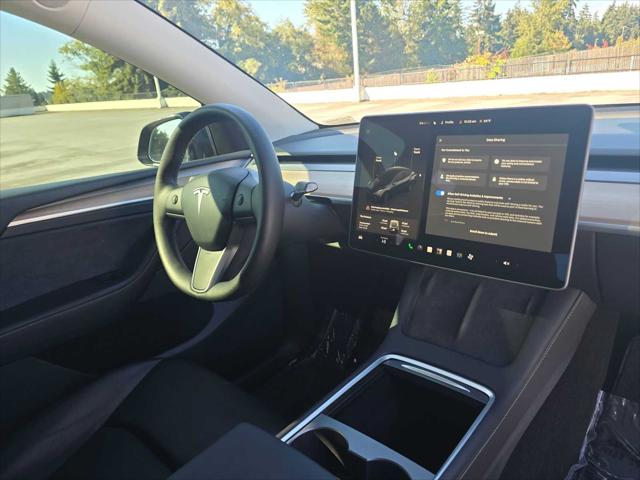 2025 Tesla Model Y Long Range Dual Motor Rear-Wheel Drive