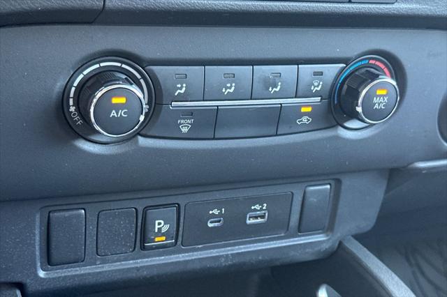 2024 Nissan Frontier Crew Cab SV 4x2