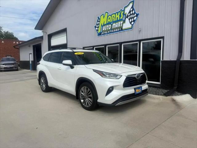 2020 Toyota Highlander Platinum for sale in Fort Dodge, IA