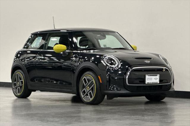 2024 MINI SE Hardtop Cooper