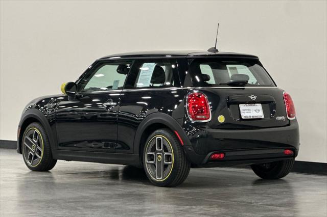 2024 MINI SE Hardtop Cooper