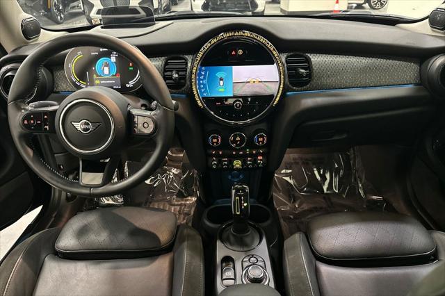 2024 MINI SE Hardtop Cooper
