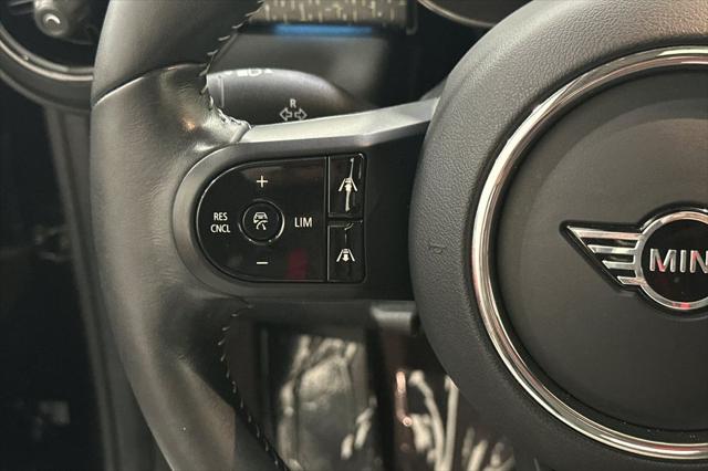 2024 MINI SE Hardtop Cooper
