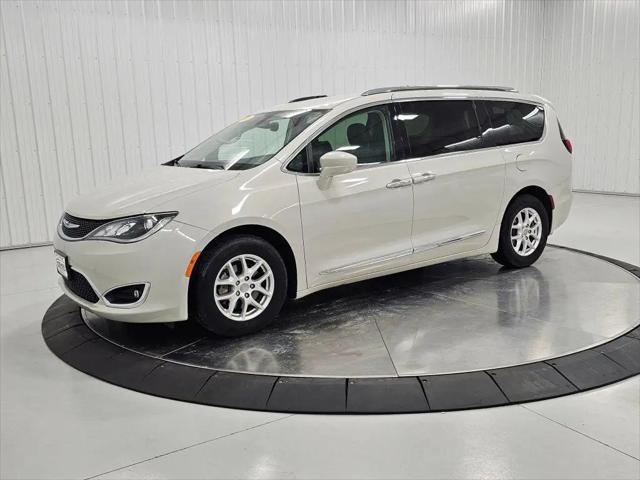 2020 Chrysler Pacifica Touring L for sale in Mason City, IA