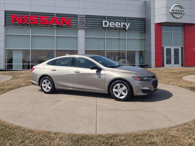 2024 Chevrolet Malibu FWD 1FL for sale in Dubuque, IA