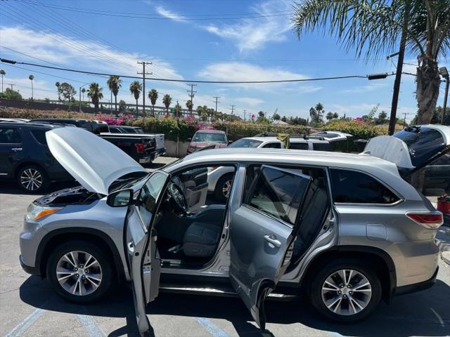 2014 Toyota Highlander LE Plus V6