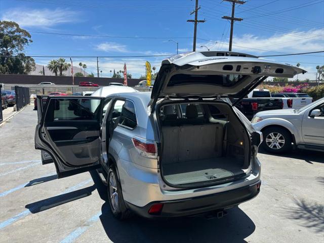 2014 Toyota Highlander LE Plus V6