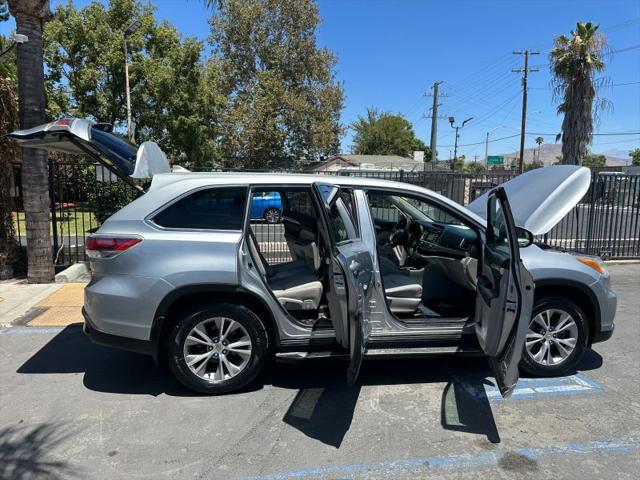 2014 Toyota Highlander LE Plus V6