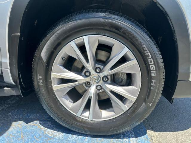 2014 Toyota Highlander LE Plus V6