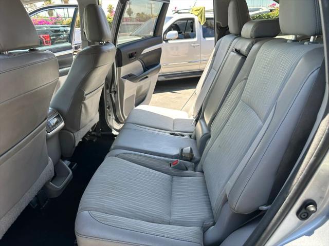 2014 Toyota Highlander LE Plus V6