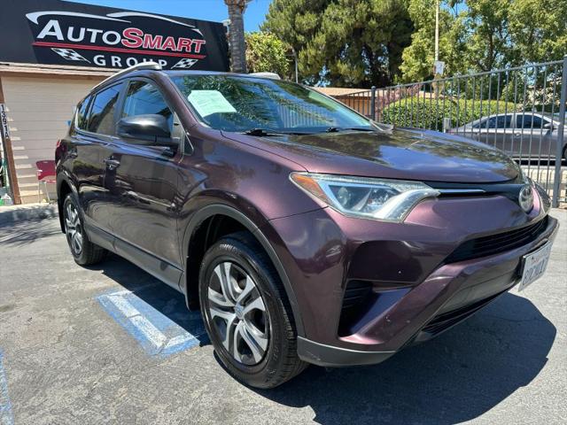 2018 Toyota RAV4 LE for sale in Riverside, CA