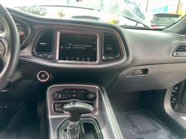 2016 Dodge Challenger SXT