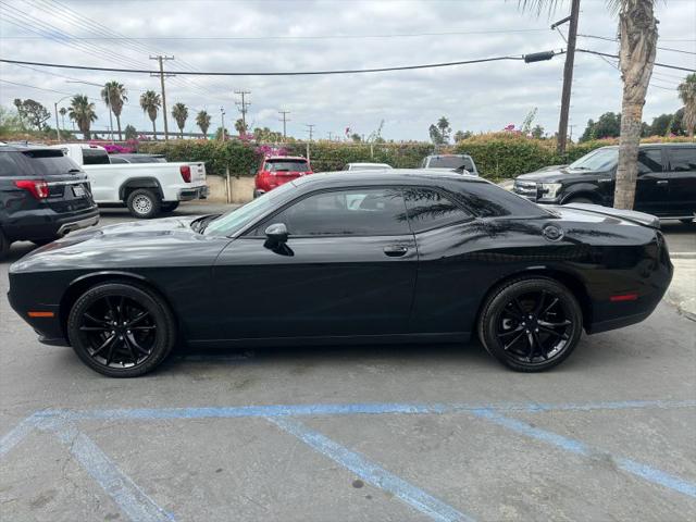 2016 Dodge Challenger SXT