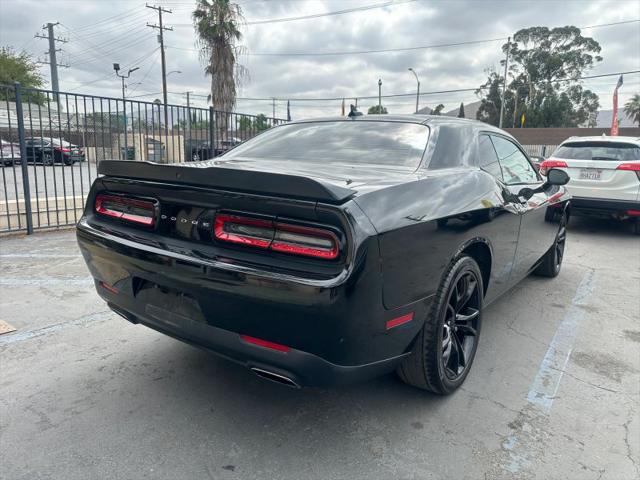 2016 Dodge Challenger SXT
