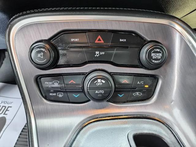 2016 Dodge Challenger SXT